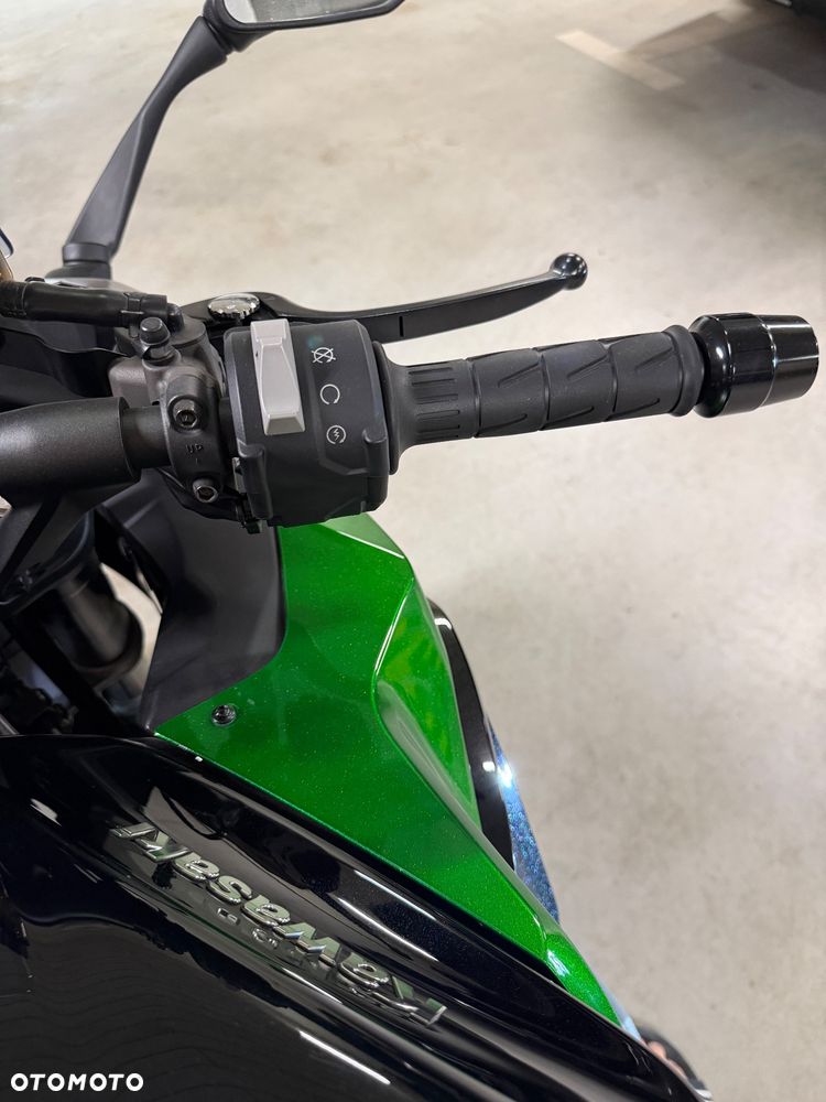 Kawasaki Ninja 1000 SX - 10