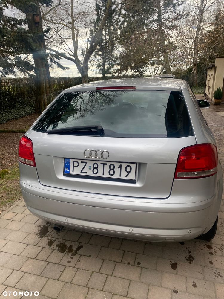 Audi A3 3-drzwiowe 1.2 TFSI Attraction - 3