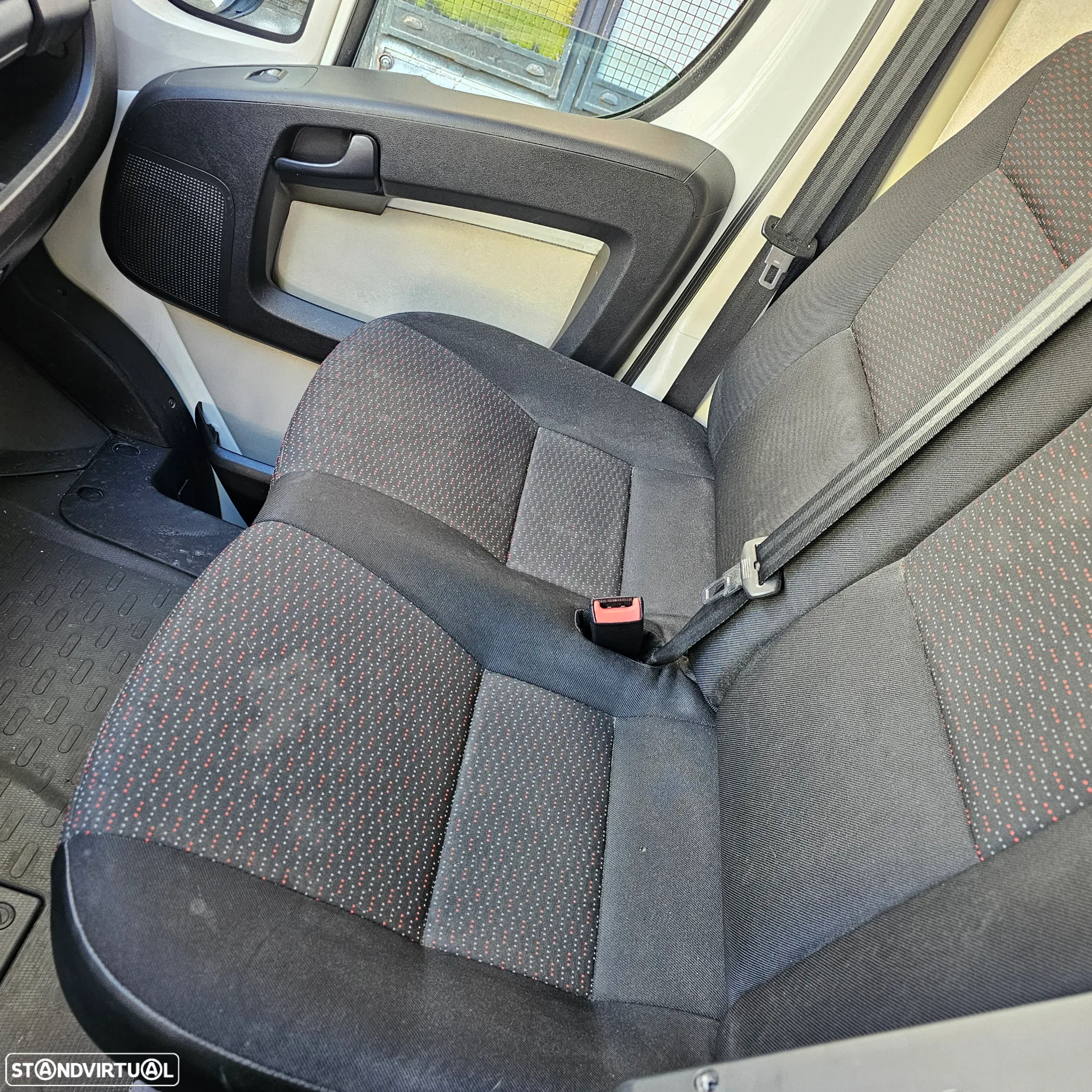 Peugeot Boxer 2.0 HDI Isótermica - 26