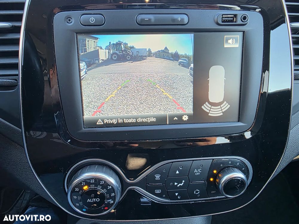 Renault Captur - 28