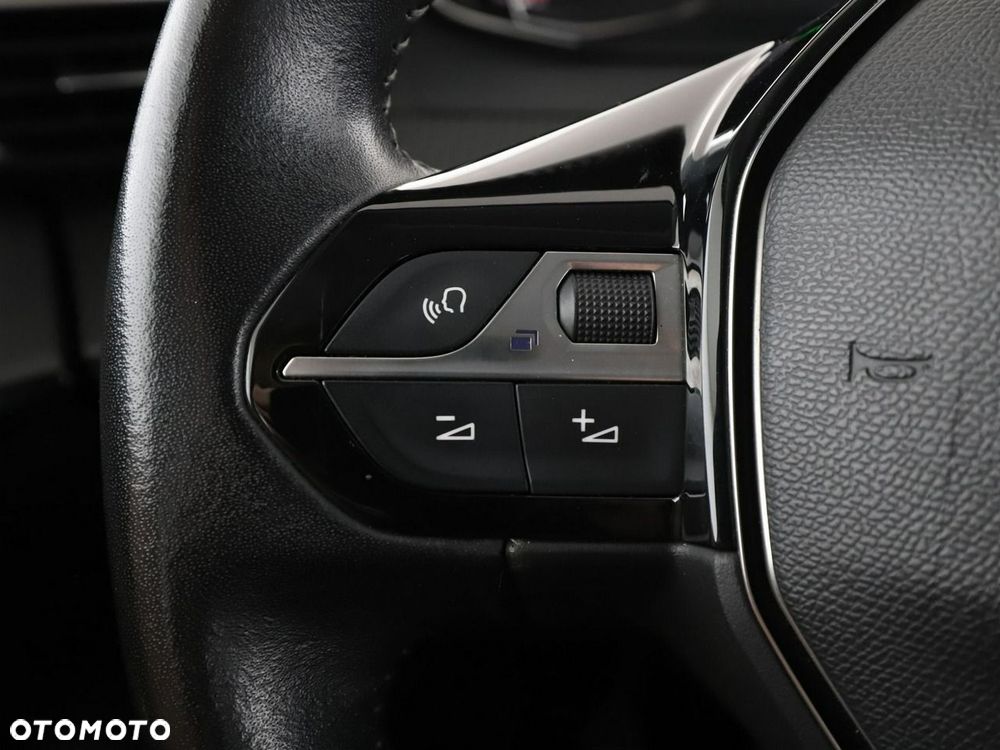 Peugeot 208 1.2 PureTech Active Pack S&S - 32