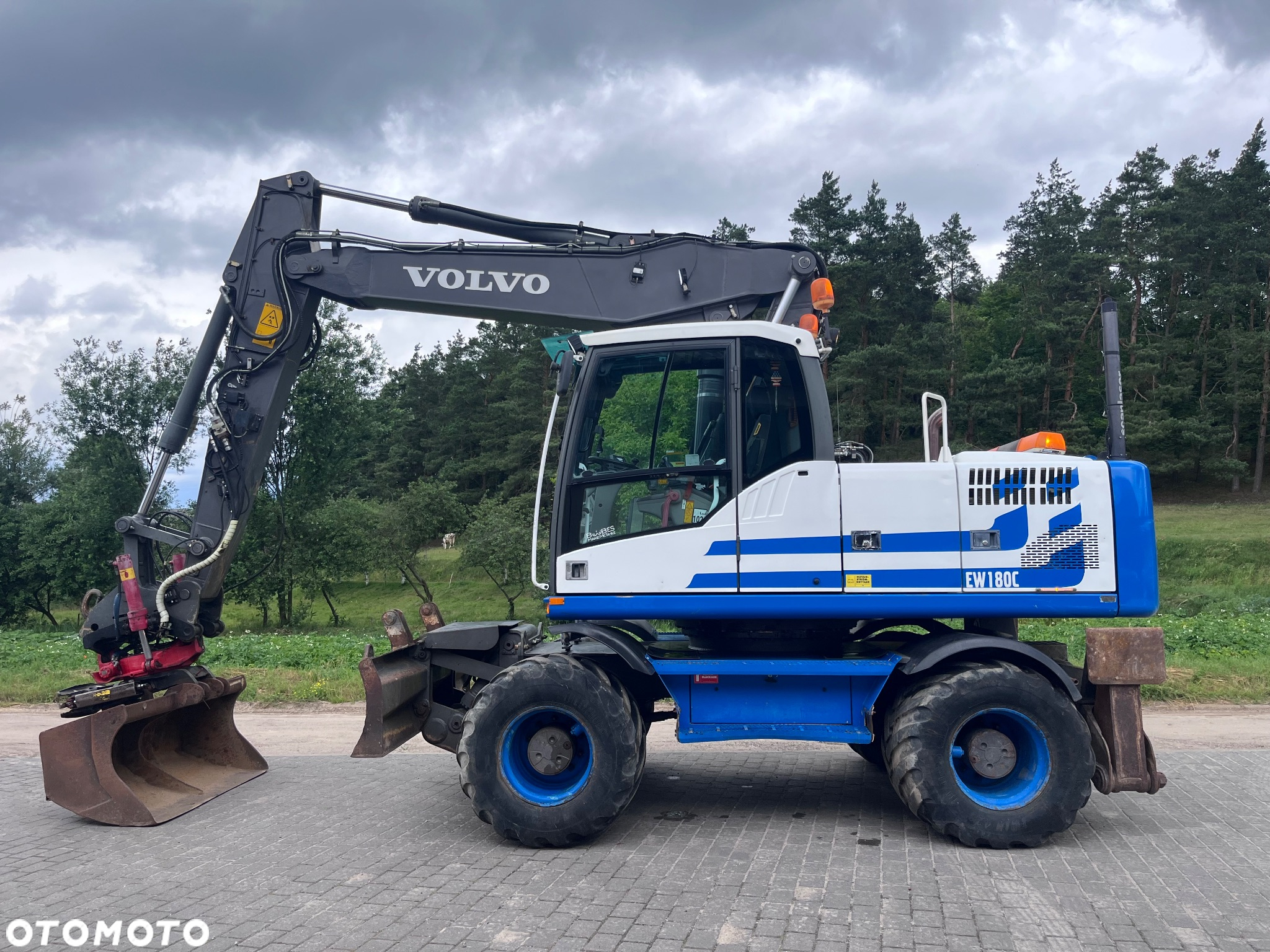 Volvo EW180C - 3