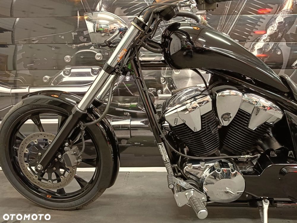 Honda VTX - 12