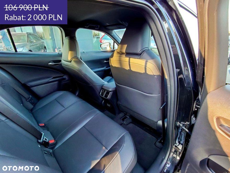 Lexus UX - 16