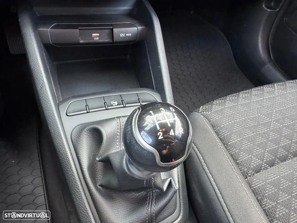 Kia Rio 1.2 CVVT Dynamic - 26