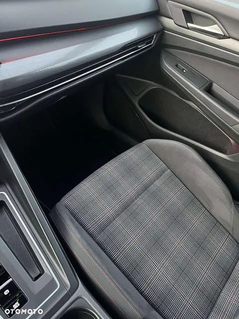 Volkswagen Golf VIII 2.0 TSI GTI DSG - 15