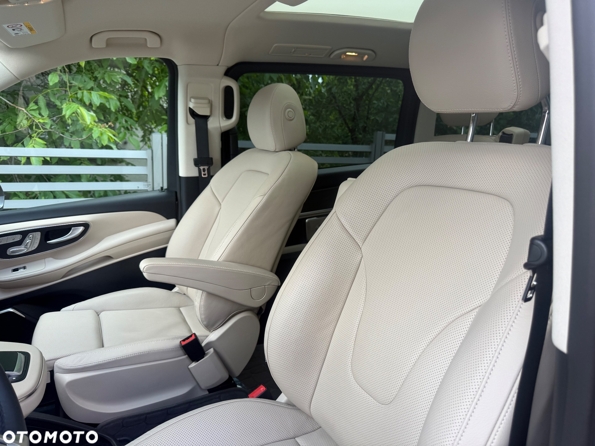 Mercedes-Benz Klasa V 300 d 4-Matic 9G-Tronic Exclusive (d³ugi) - 8