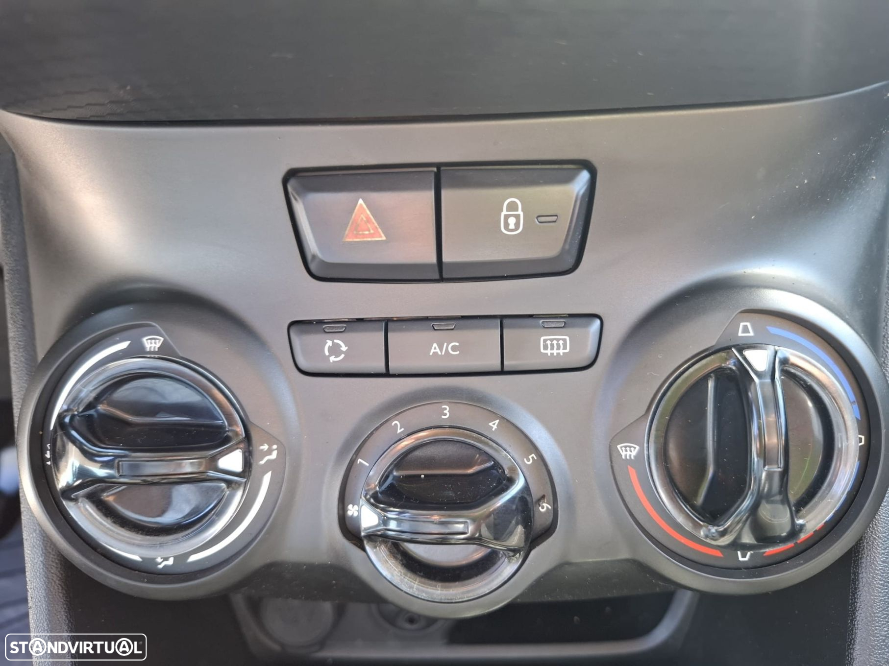 Peugeot 2008 1.2 PureTech Active - 31