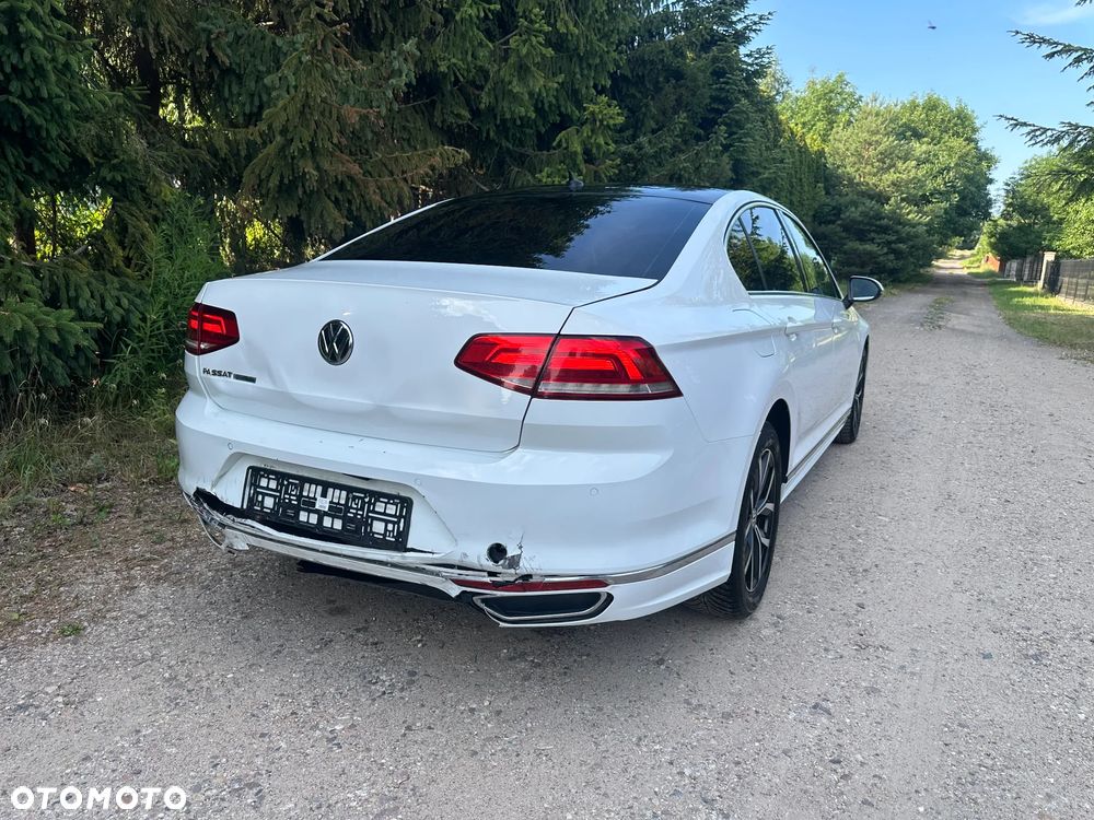 Volkswagen Passat 2.0 TDI SCR Trendline DSG - 14