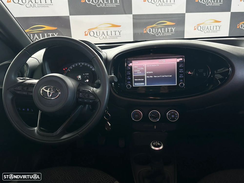 Toyota Aygo X Play - 15