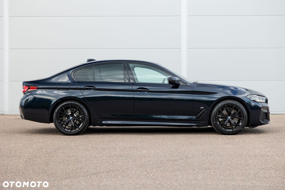 BMW Seria 5 520d xDrive MHEV M Sport sport - 10