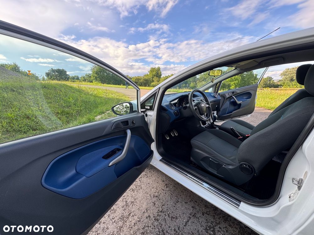 Ford Fiesta - 17