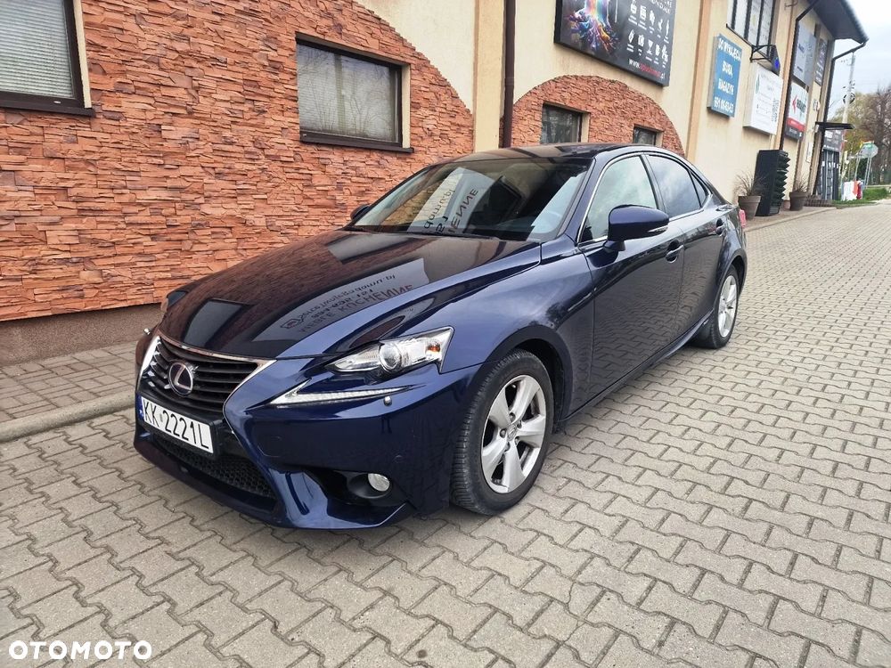Lexus IS 300h Elegance - 2