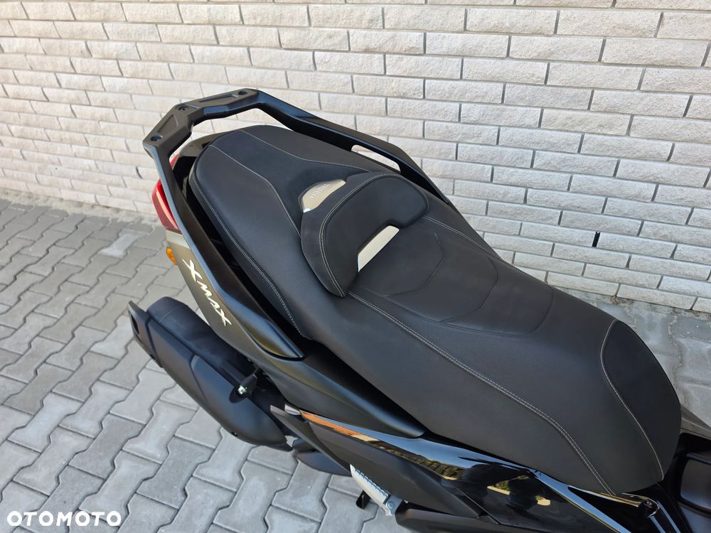 Yamaha X-max - 12