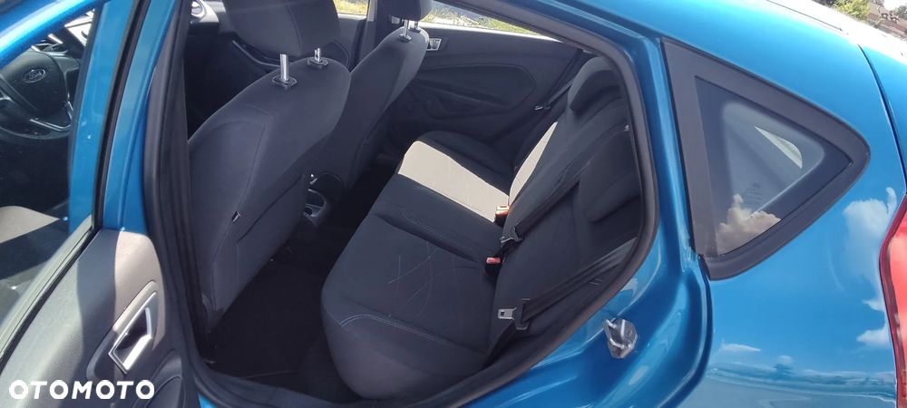 Ford Fiesta 1.25 Ambiente - 22