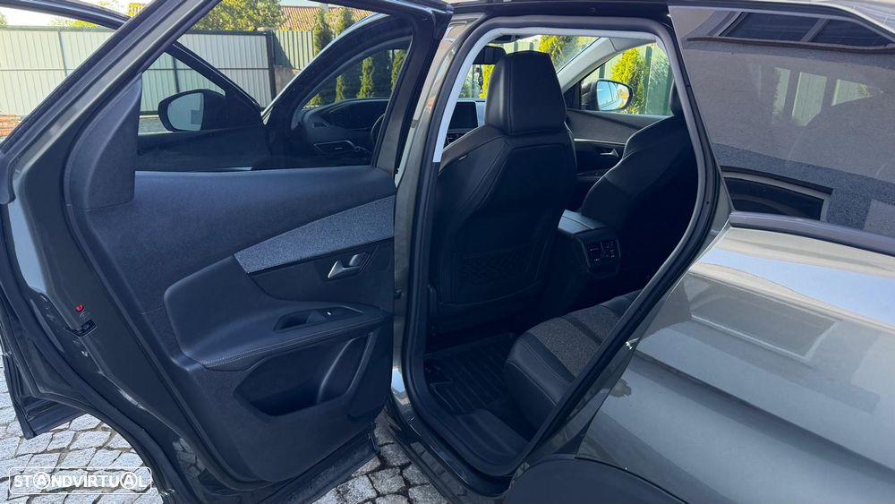 Peugeot 3008 BlueHDi 130 Stop & Start EAT8 Allure - 15