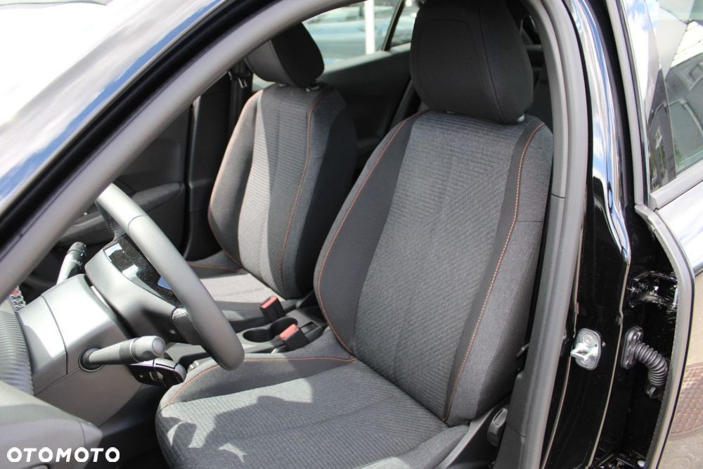 Peugeot 2008 - 12