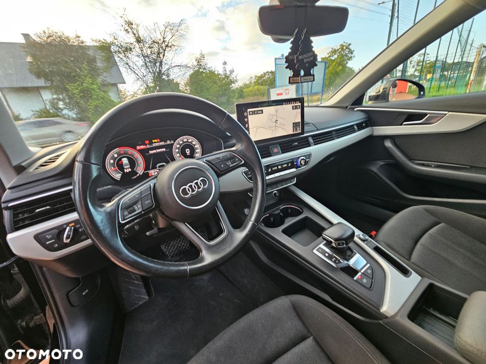 Audi A4 Limousine - 13