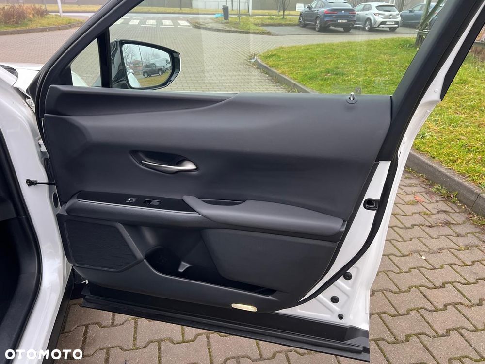 Lexus UX 250h Elegance 2WD - 23