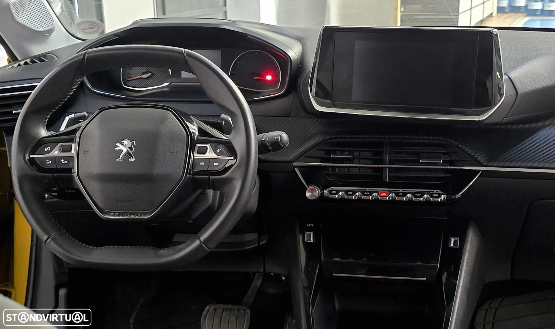 Peugeot 208 1.2 PureTech Allure EAT8 - 6