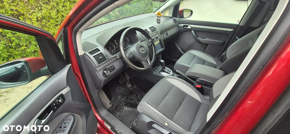 Volkswagen Touran 2.0 TDI DPF DSG Comfortline - 12