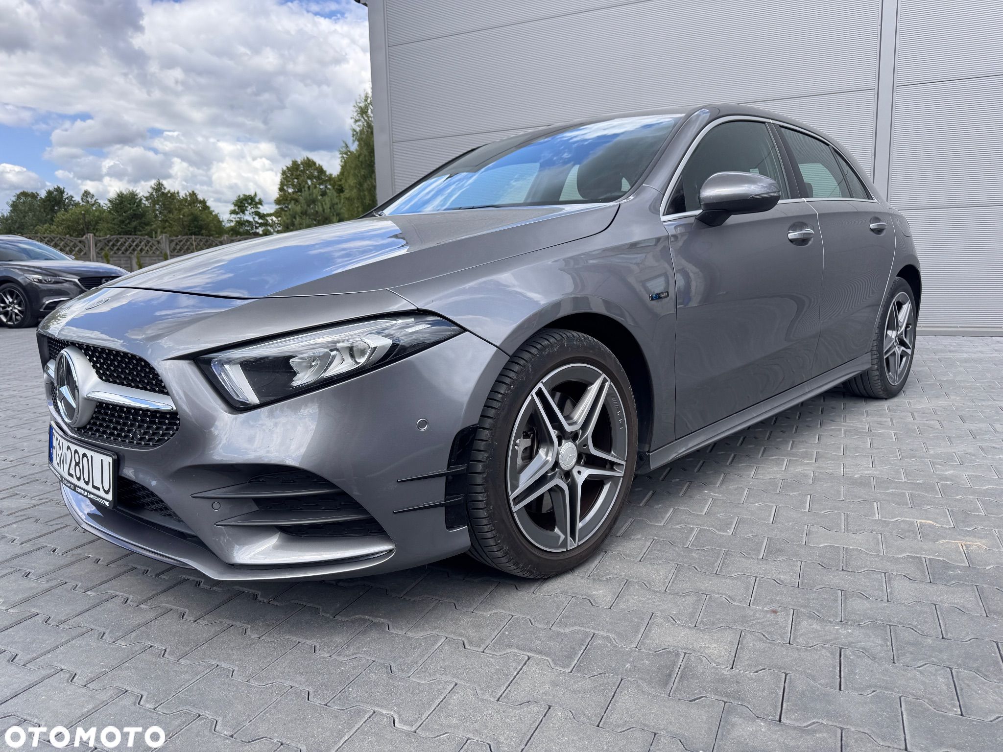 Mercedes-Benz Klasa A 250 e 8G-DCT AMG Line Advanced - 1