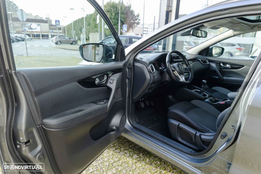 Nissan Qashqai 1.3 DIG-T N-Connecta - 8