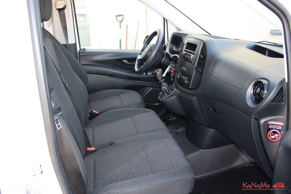 Mercedes-Benz VITO - 32