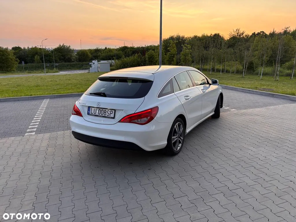 Mercedes-Benz CLA Shooting Brake 180 d - 6
