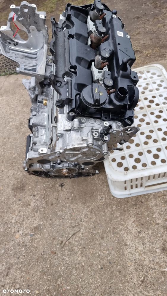 Silnik  Audi A4 A5 Q5 2.0 TDI   DTN - 1