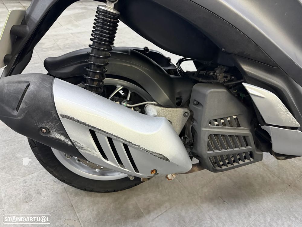 Piaggio Medley - 10