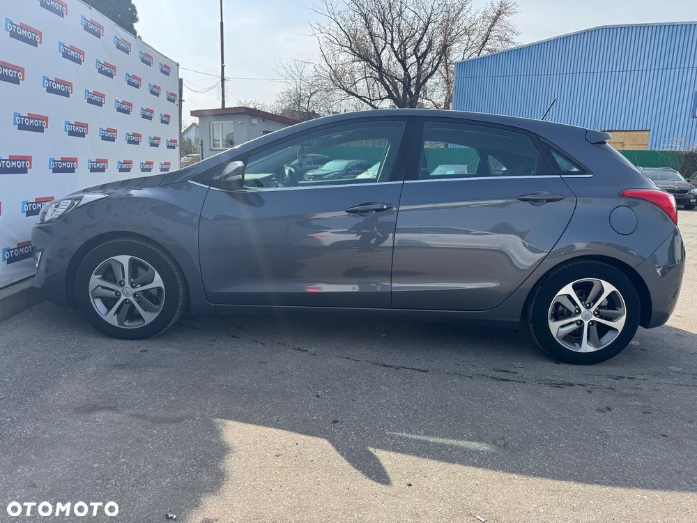 Hyundai i30 blue 1.6 CRDi Classic Navigation - 7