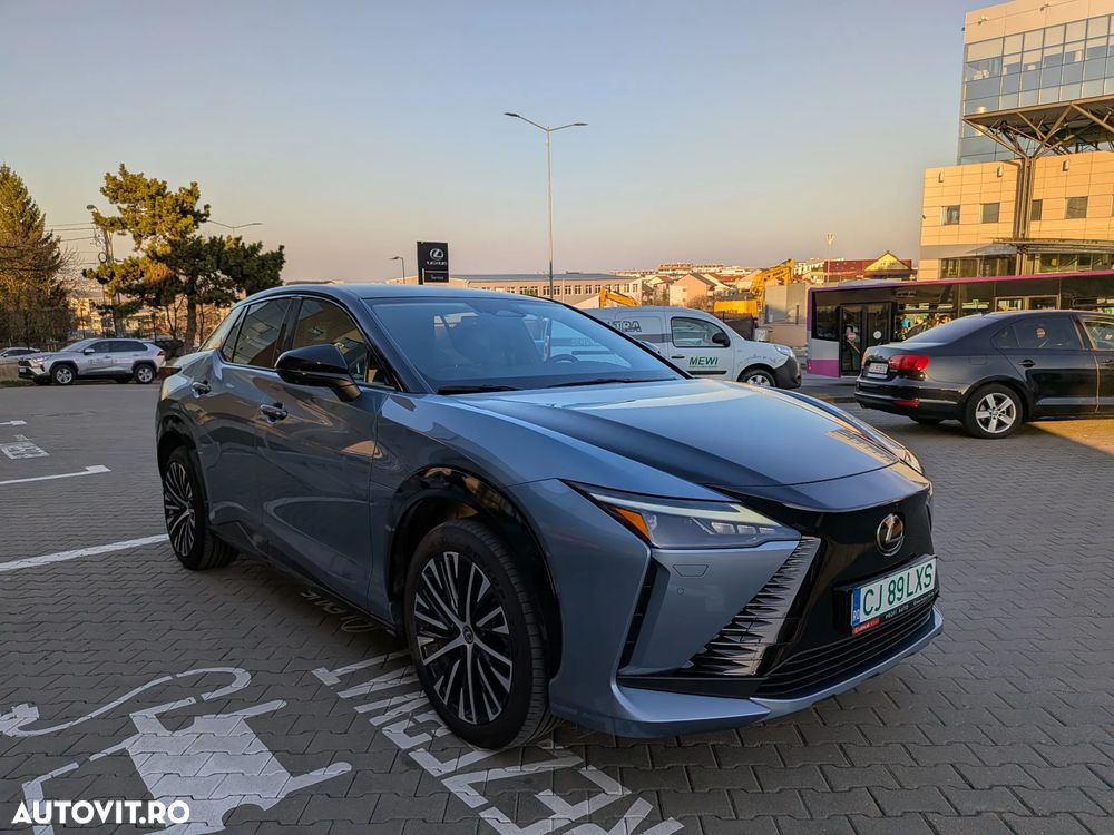 LEXUS RZ