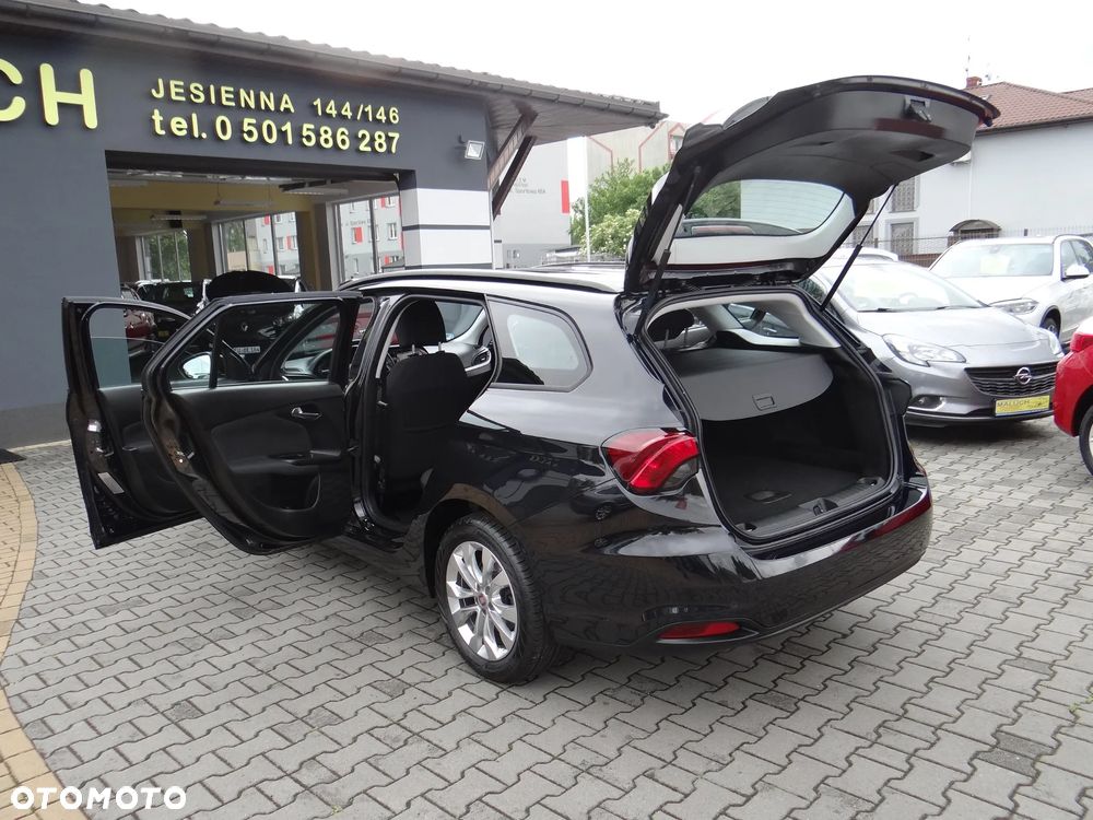 Fiat Tipo 1.4 16v Lounge EU6d - 16