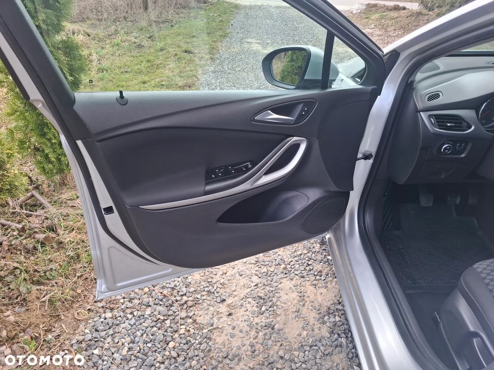 Opel Astra 1.6 CDTI Dynamic - 17