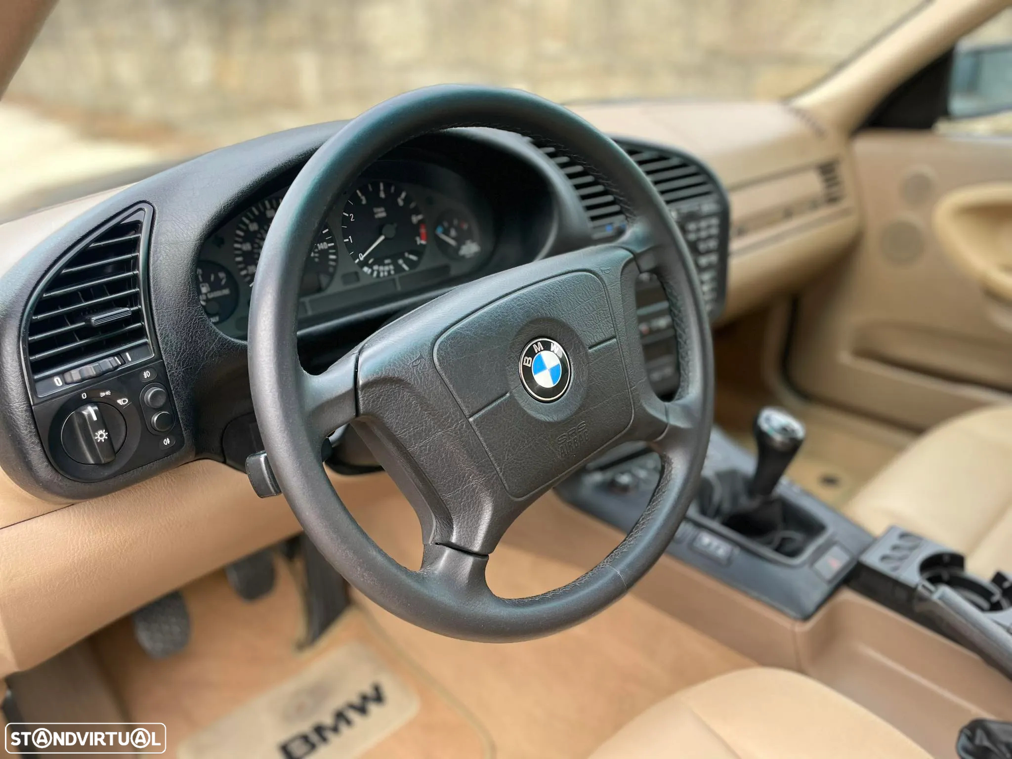 BMW 323 - 18