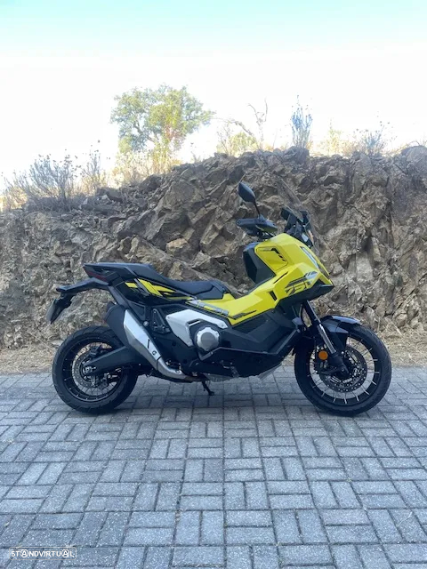 Honda ADV 750 modelo 2025 - 5