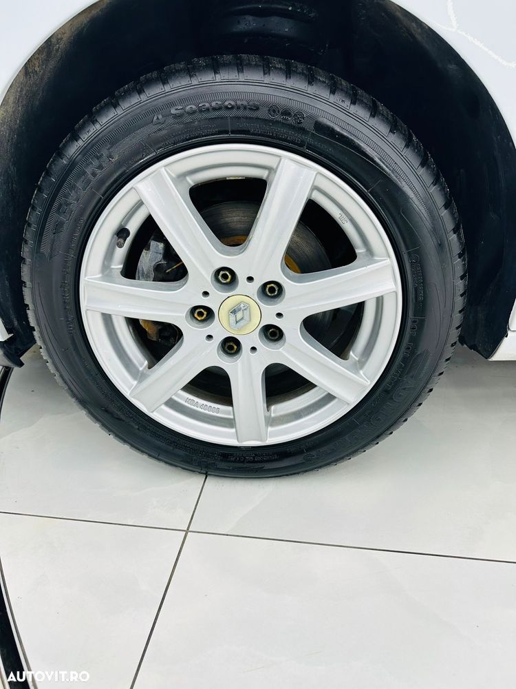 Renault Megane dCi 95 FAP LIMITED - 10