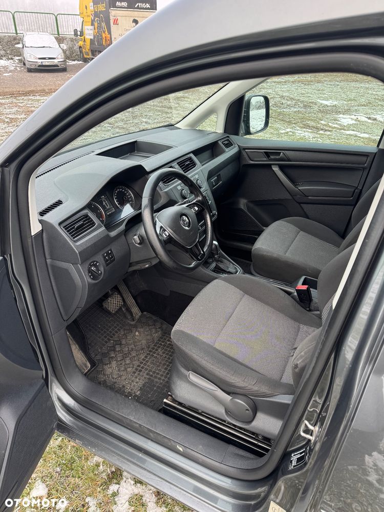 Volkswagen Caddy - 10