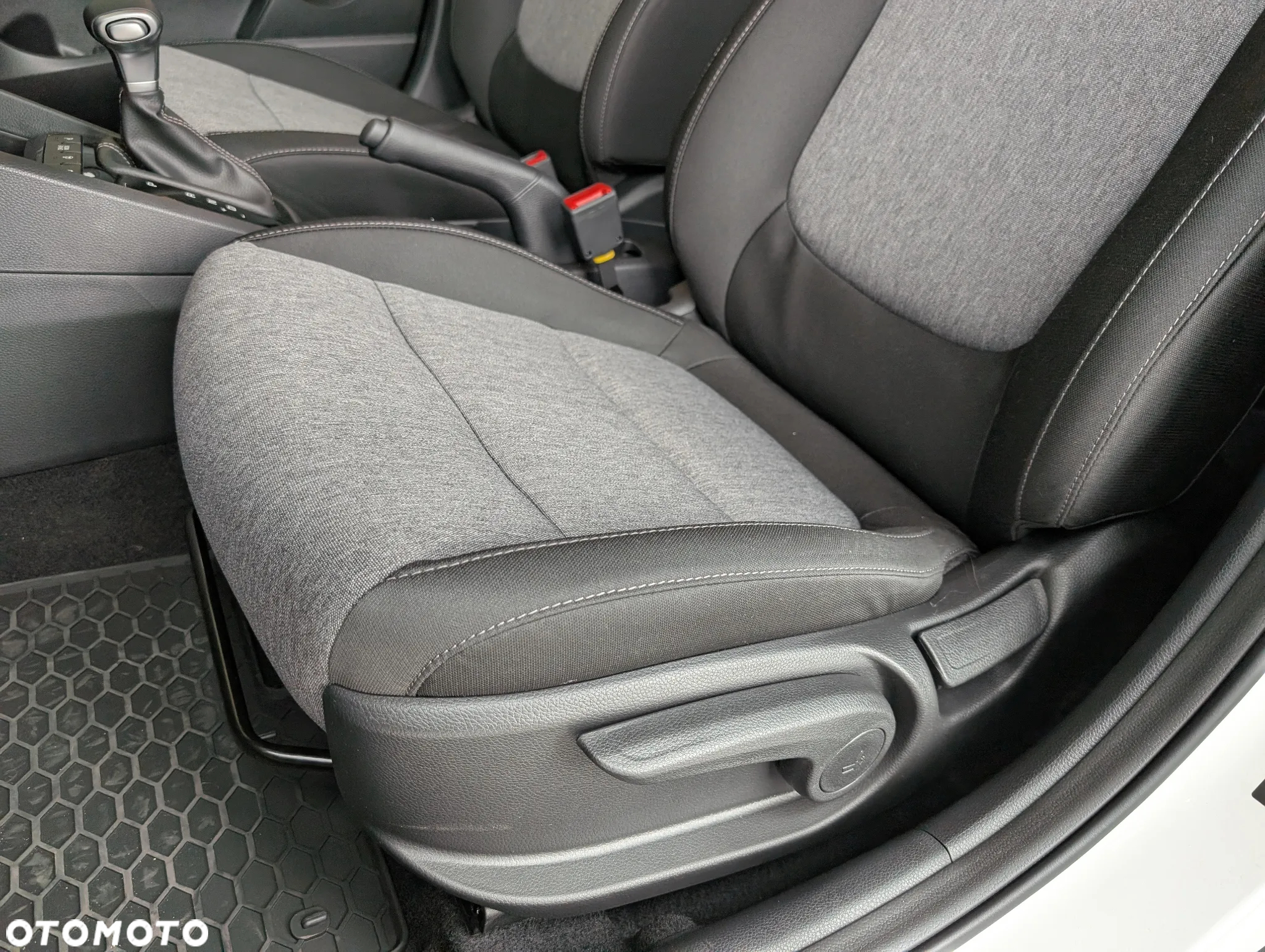 Kia Stonic 1.0 T-GDI M DCT - 11