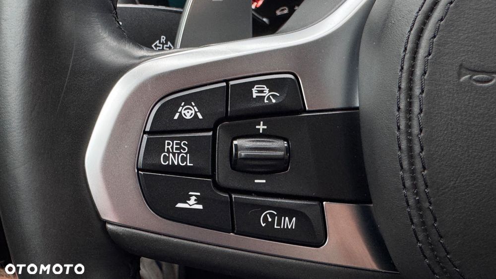 BMW X3 xDrive20i M Sport Edition - 16