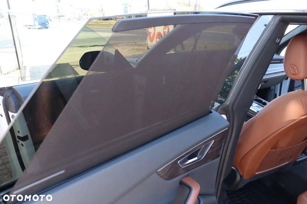 Audi Q8 55 TFSI quattro tiptronic - 20