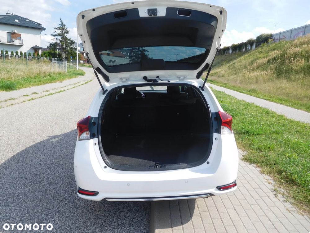 Toyota Auris 1.6 D-4D Premium - 15
