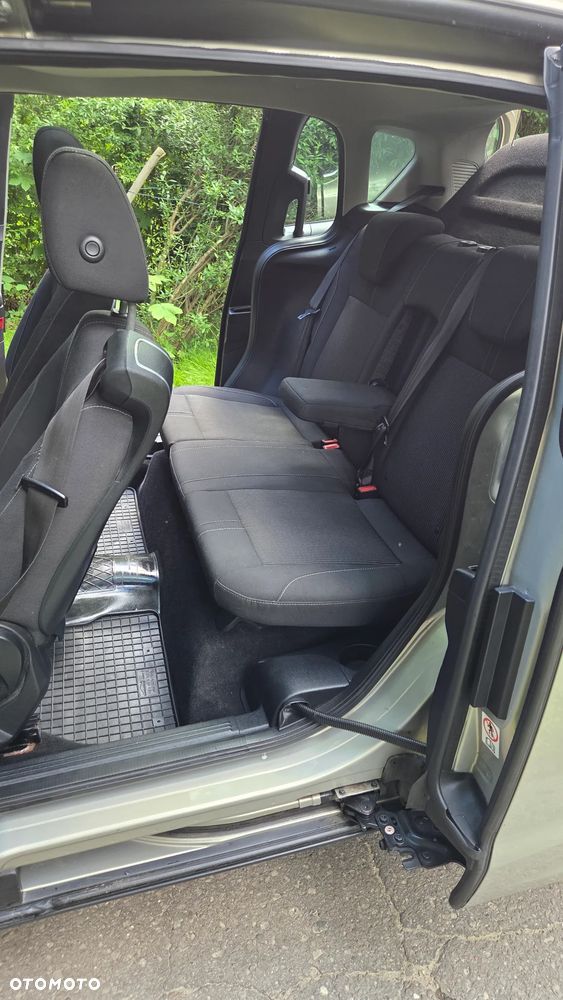 Ford B-MAX - 29