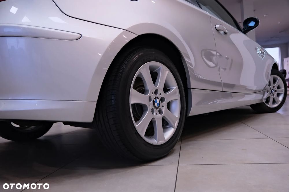BMW Seria 1 118d DPF - 15