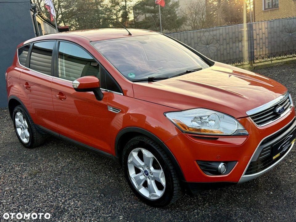 Ford Kuga 2.0 TDCi 2x4 Titanium - 5