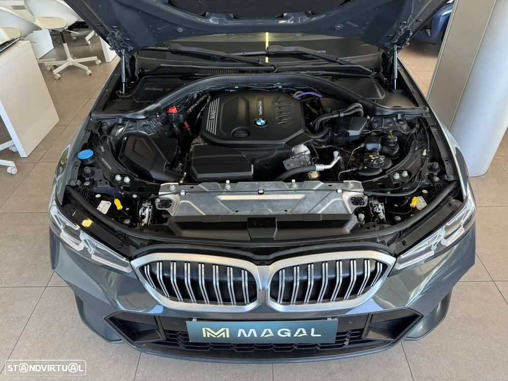 BMW 320 d Pack Desportivo M Auto - 50