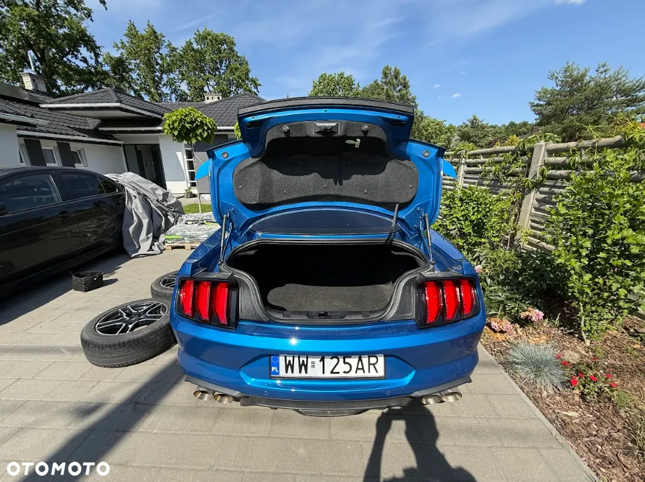 Ford Mustang - 12