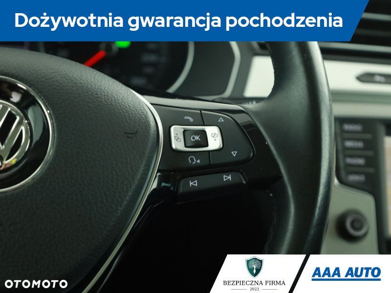Volkswagen Passat Variant - 21