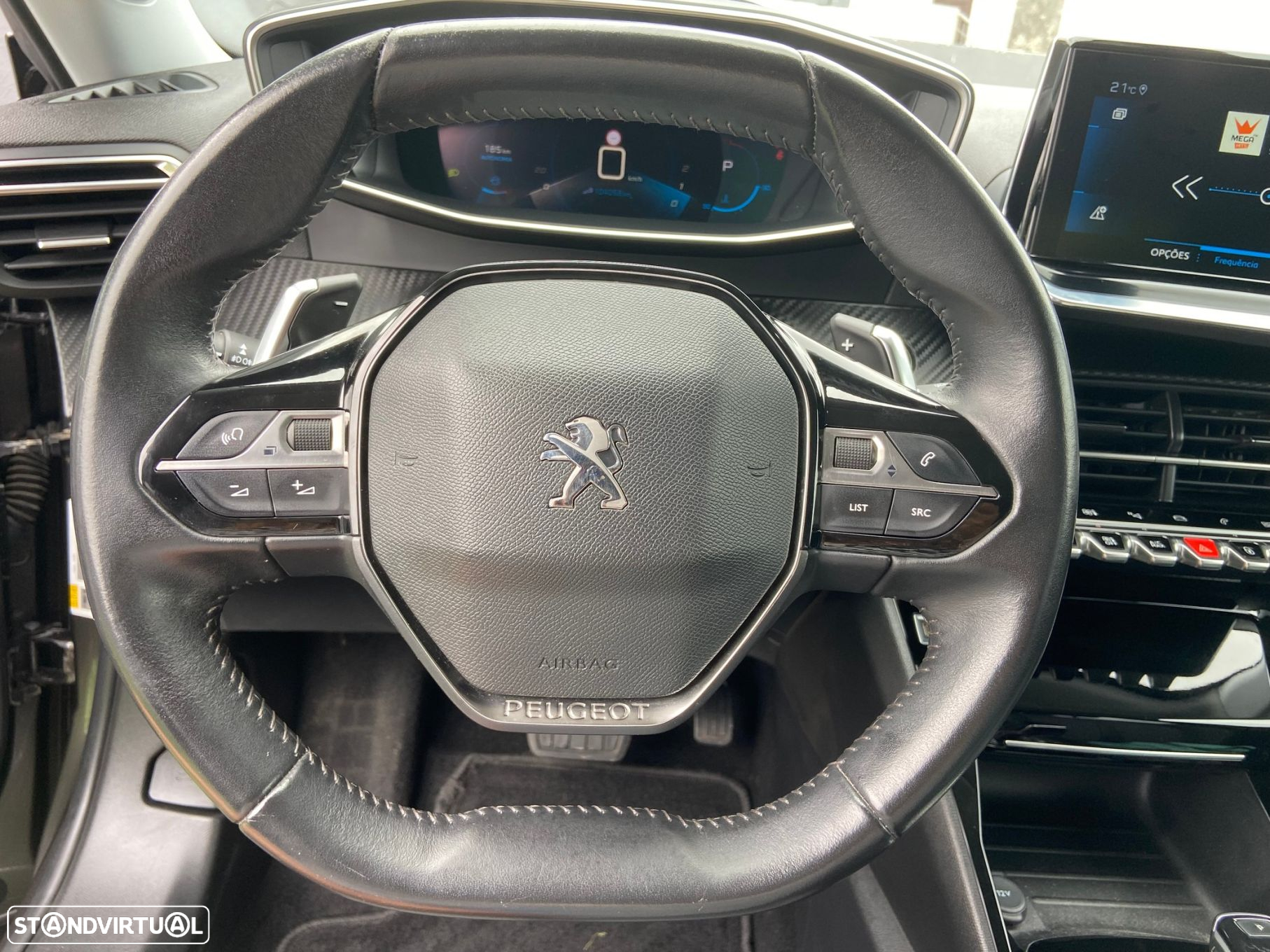 Peugeot 2008 - 11